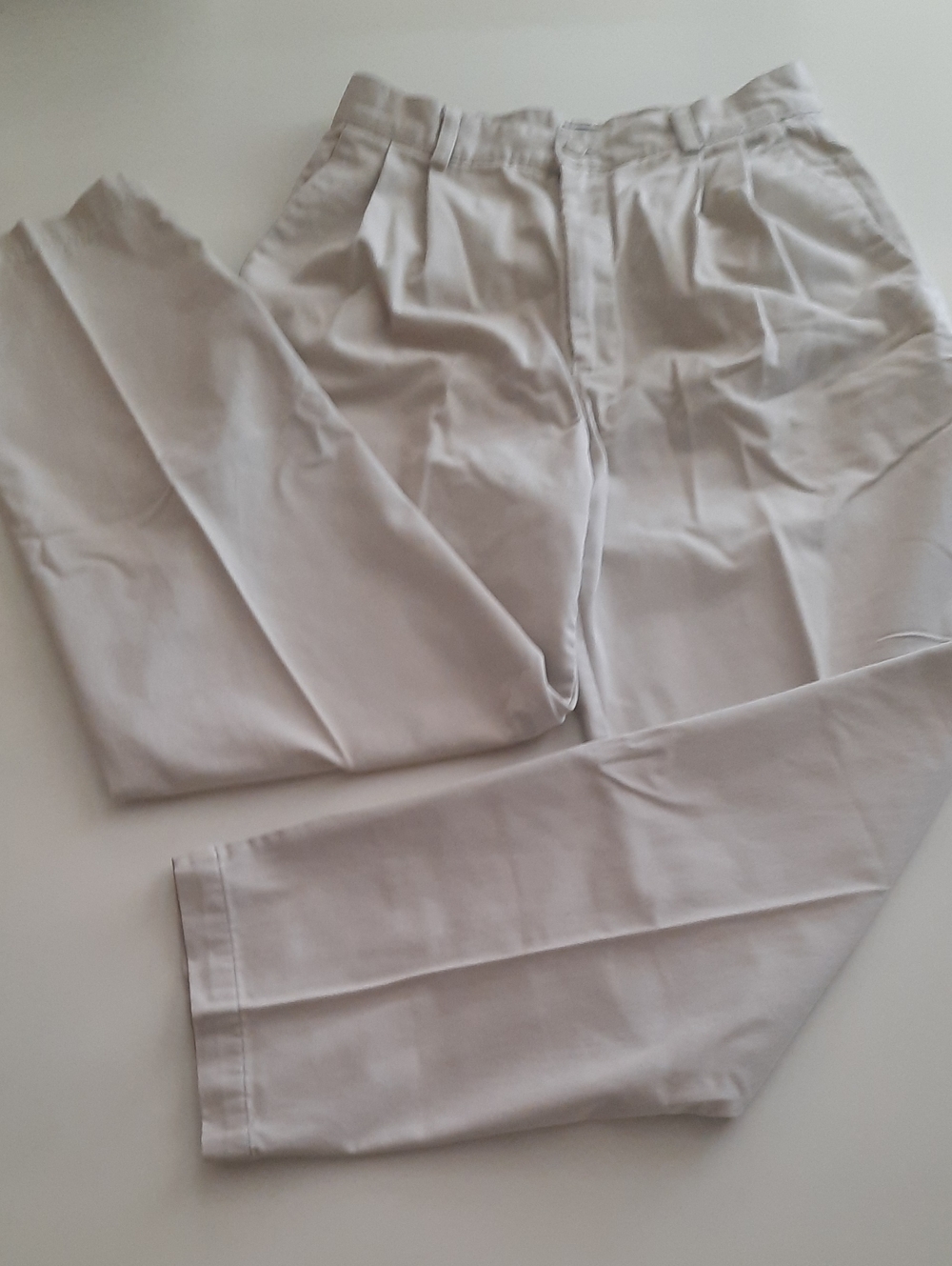 Dockers Light Gray Pleated Chinos - Size 8X29